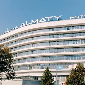 3* ホテル アルマトイ ホテル